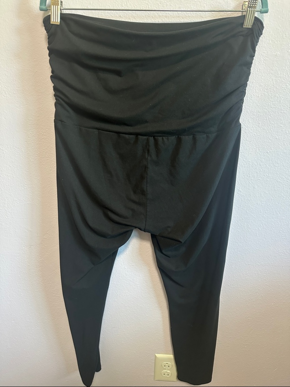Black Maternity Leggings - Picture 4 of 5